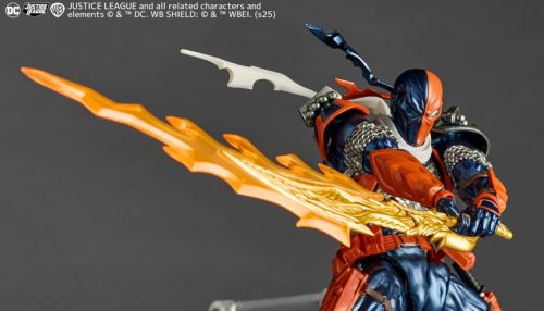 Deathstroke,DC Universe,Revoltech Kaiyodo