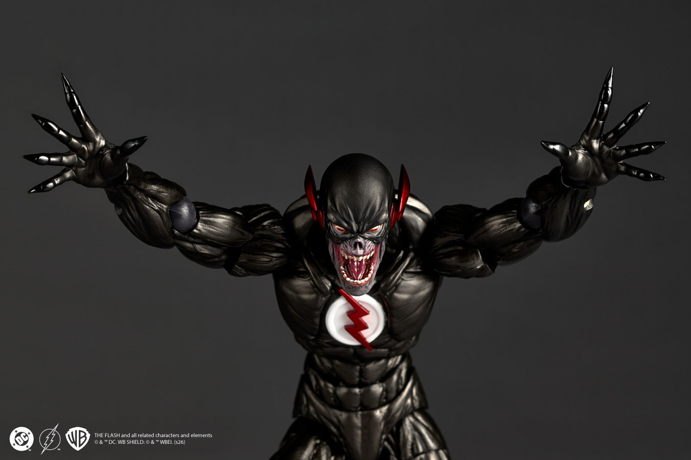 Kaiyodo Amazing Yamaguchi Black Flash DC Action Figure 170mm