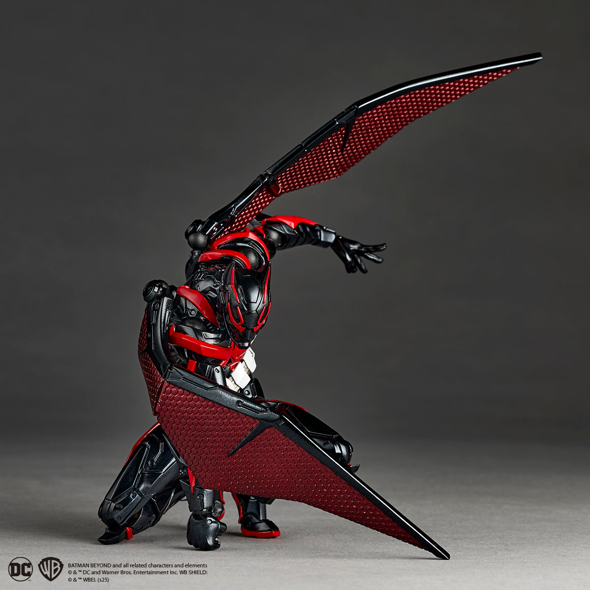 Revoltech Amazing Yamaguchi  – Batman Beyond DX
