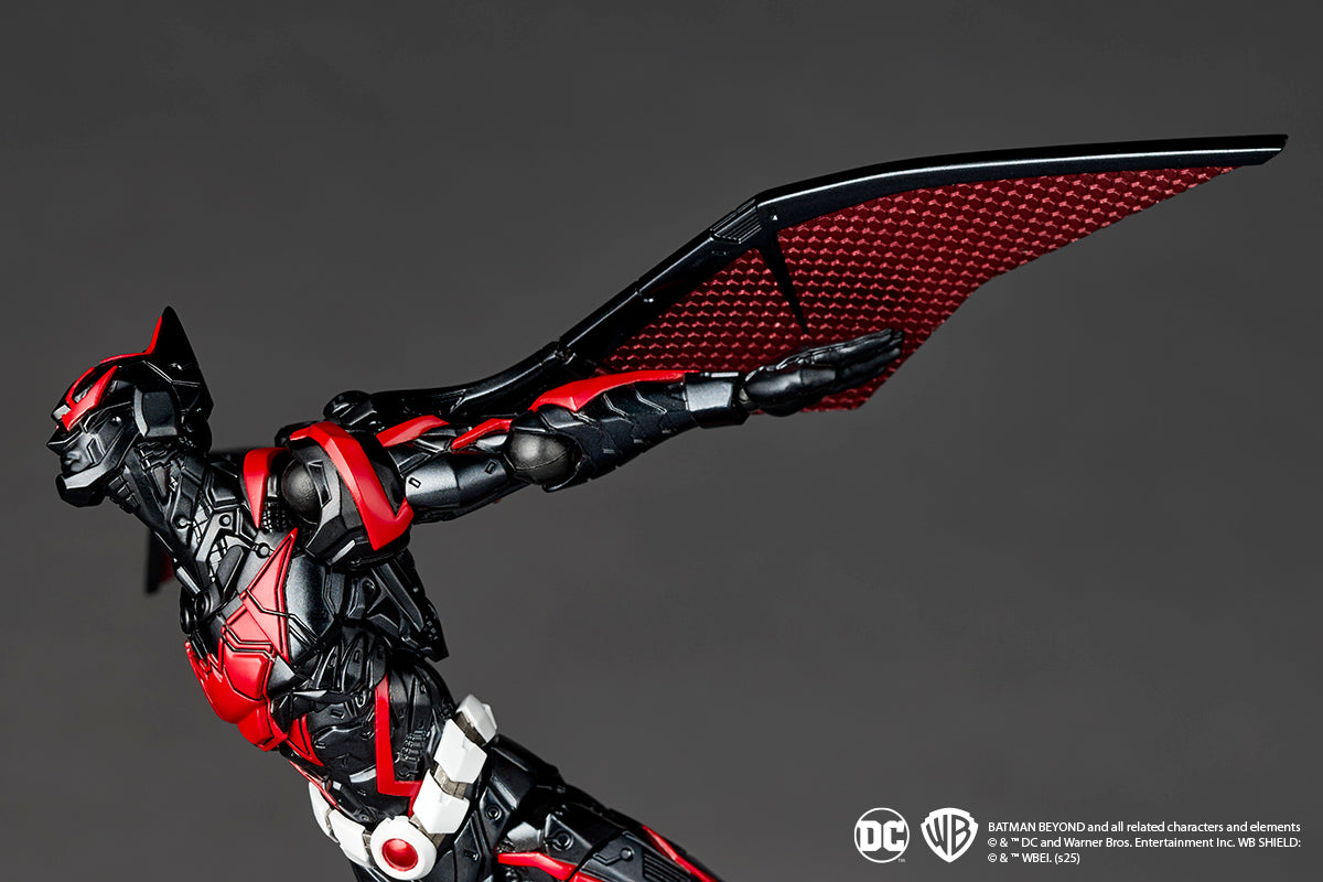 Revoltech Amazing Yamaguchi  – Batman Beyond DX
