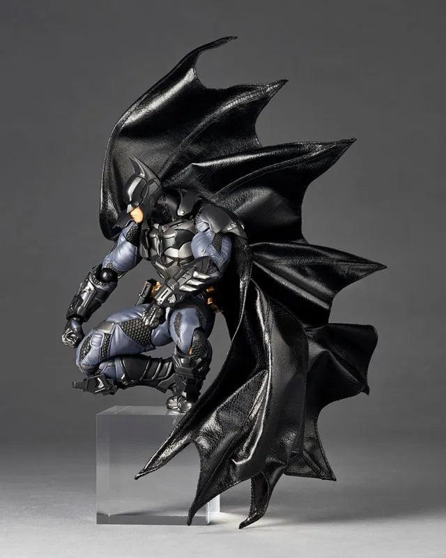 Revoltech Kaiyodo Batman Arkham Knight - Amazing Yamaguchi  Action Figur