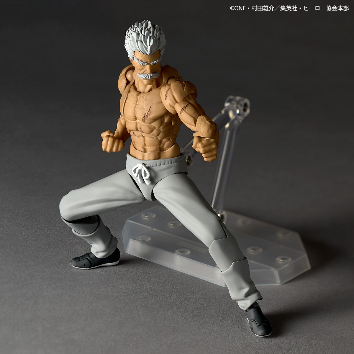 Kaiyodo Revoltech Amazing Yamaguchi Silver Fang Actionfigur 155mm