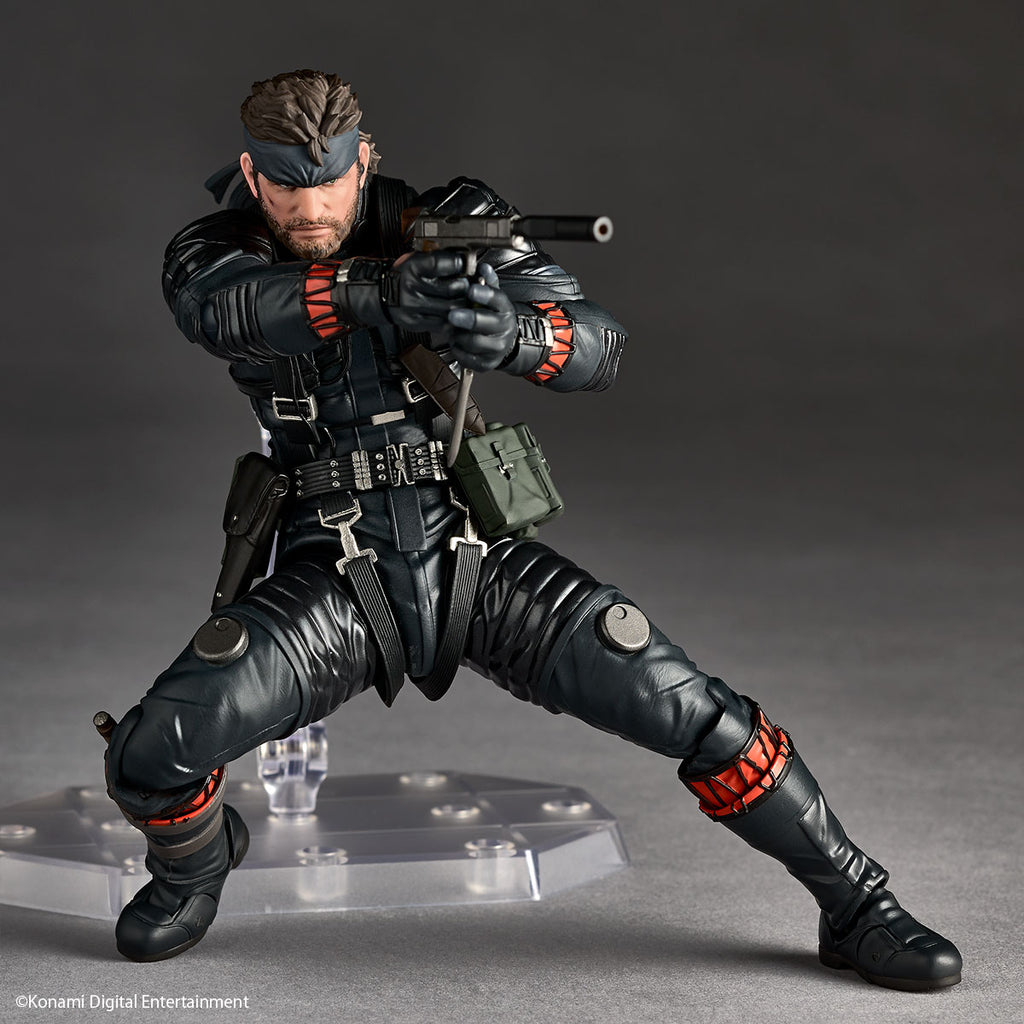 Kaiyodo Revoltech Amazing Yamaguchi Naked Snake Sneaking Suit Actionfigur