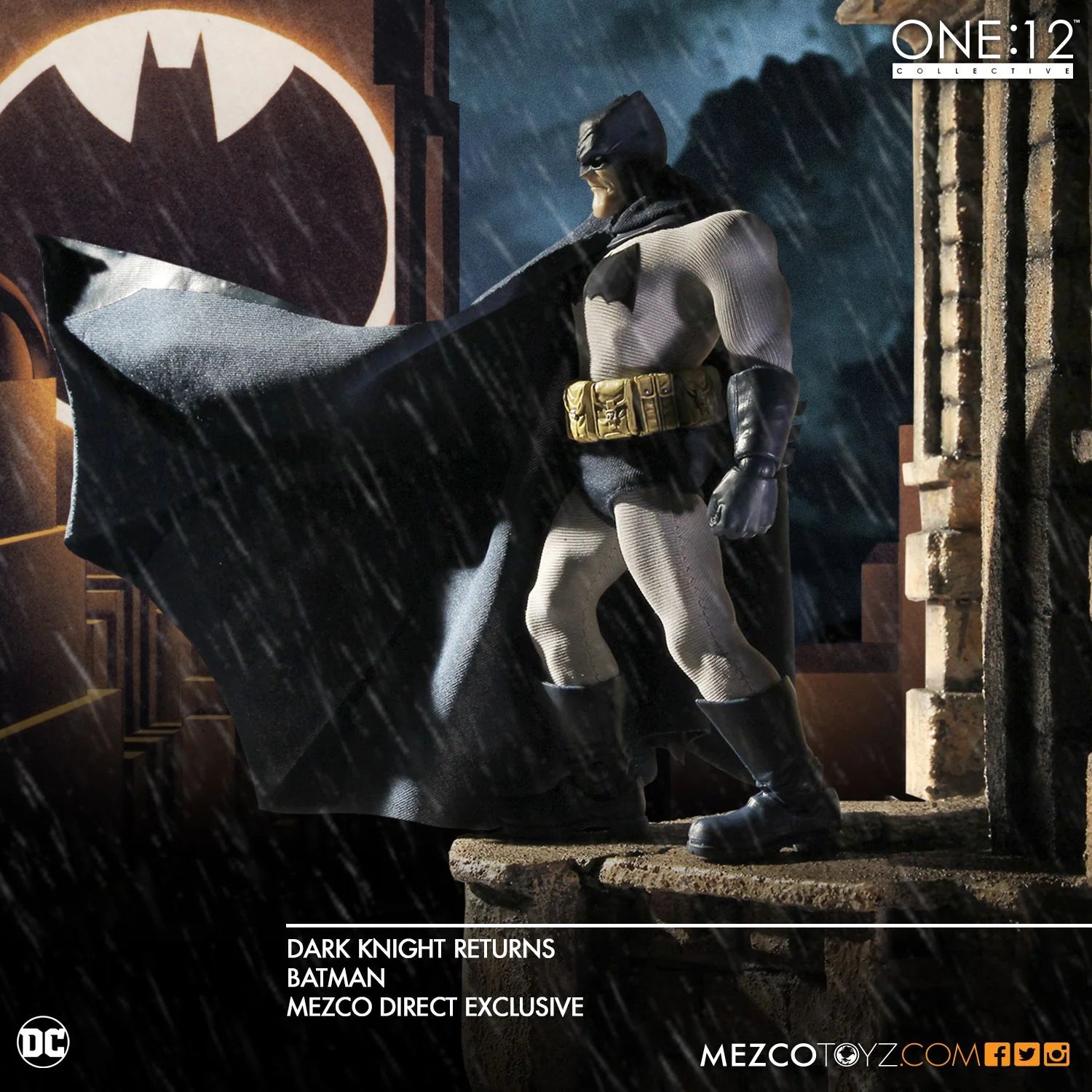 Mezco Batman The Dark Knight Returns  Exclusive One:12 Collective