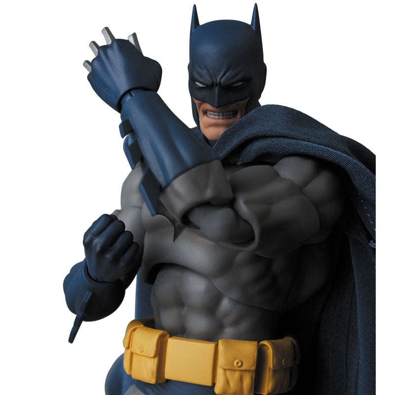 Medicom Toy MAFEX Batman HUSH Actionfigur 160mm