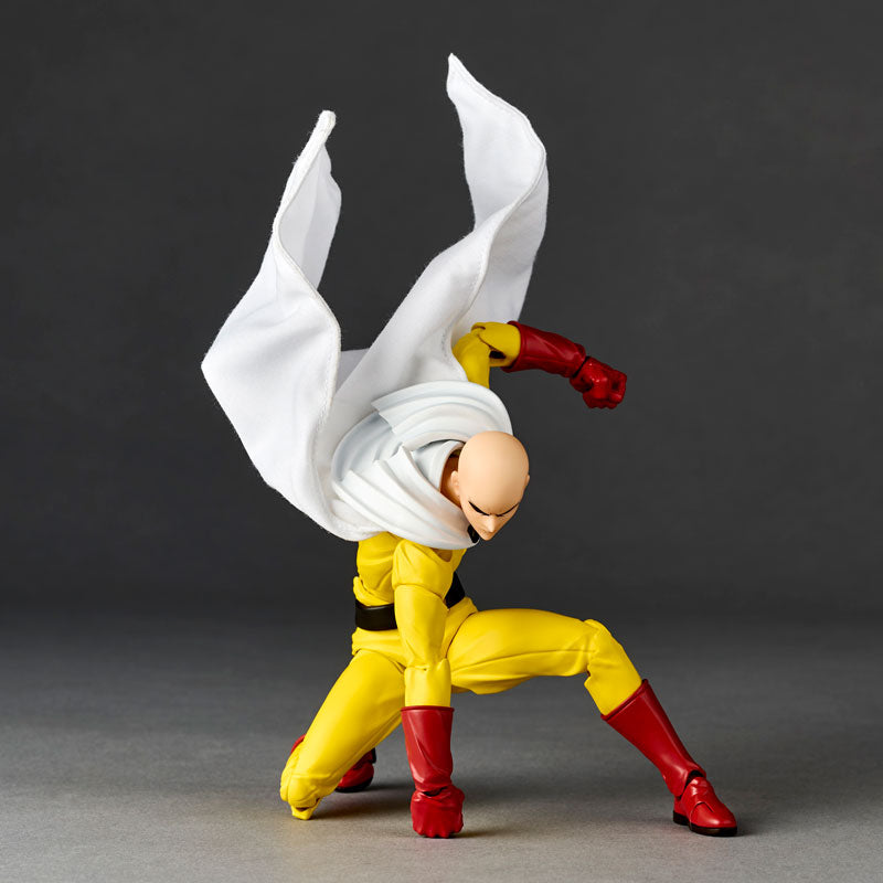 Revoltech Amazing Yamaguchi One-Punch Man Saitama  DX