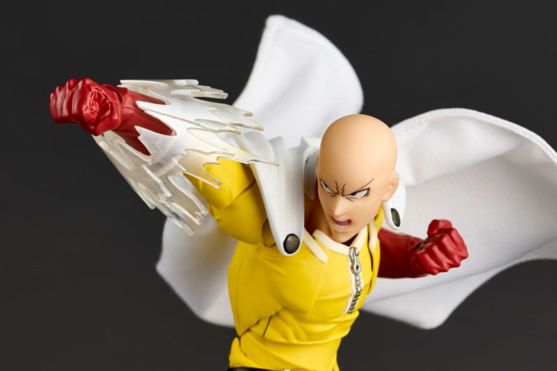 Revoltech Amazing Yamaguchi One-Punch Man Saitama  DX