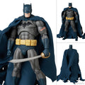 Medicom Toy MAFEX No.295 Batman Damage Ver. Action Figure 160mm