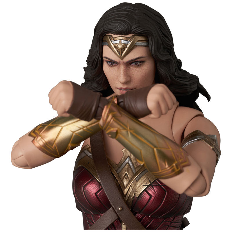 Medicom Toy MAFEX No.296 Wonder Woman Zack Snyder Justice League Figure