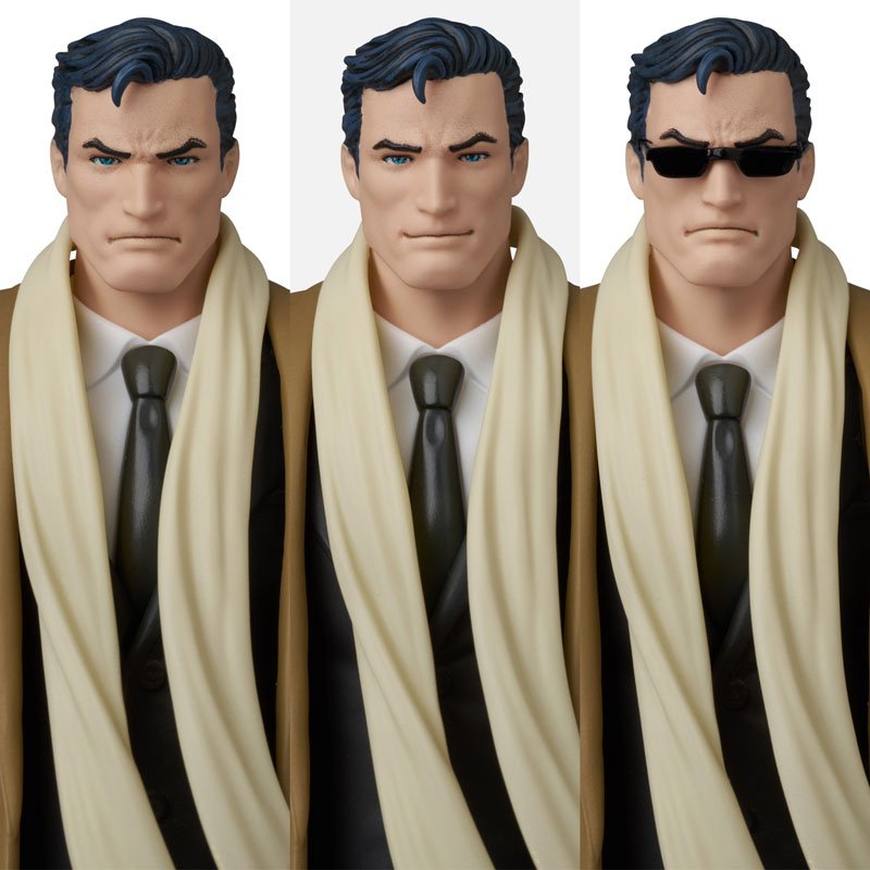 Medicom Toy MAFEX No.299 Bruce Wayne Batman Hush Action Figure