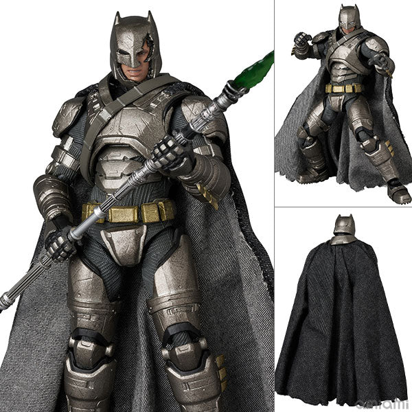 Medicom Toy MAFEX No.313 Armored Batman Ver.1.5 Actionfigur