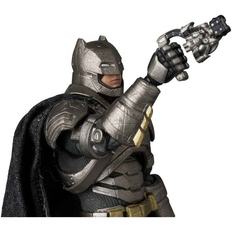 Medicom Toy MAFEX No.313 Armored Batman Ver.1.5 Actionfigur