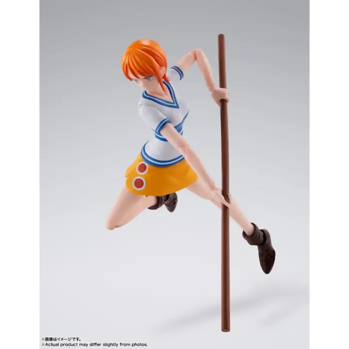 ONE PIECE - Nami "Romance Dawn" - S.H. Figuarts  Figur