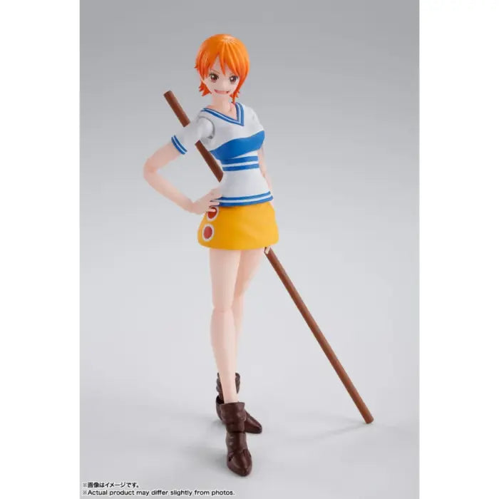 ONE PIECE - Nami "Romance Dawn" - S.H. Figuarts  Figur